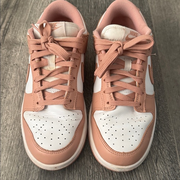 NIKE Dunk Low in Rose Whisper, size 7.5 - Picture 2 of 7